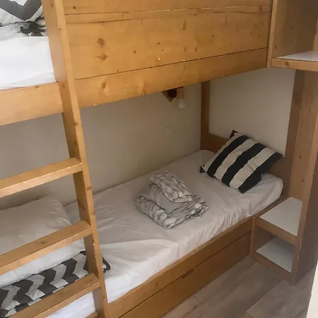 Sud , Centre Station