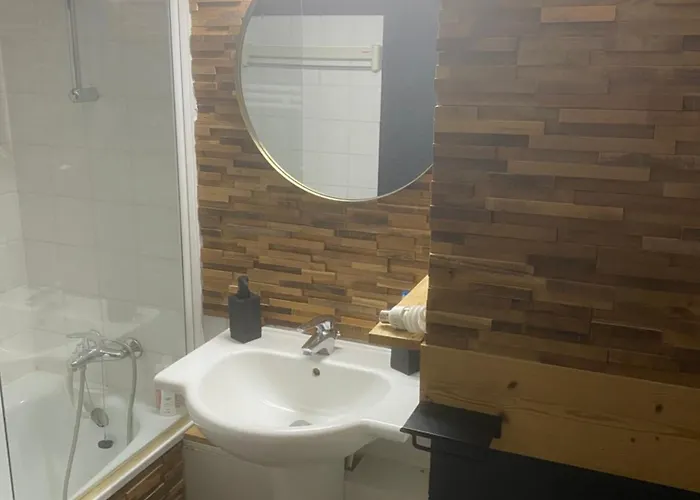 公寓 Sud , Centre Station *